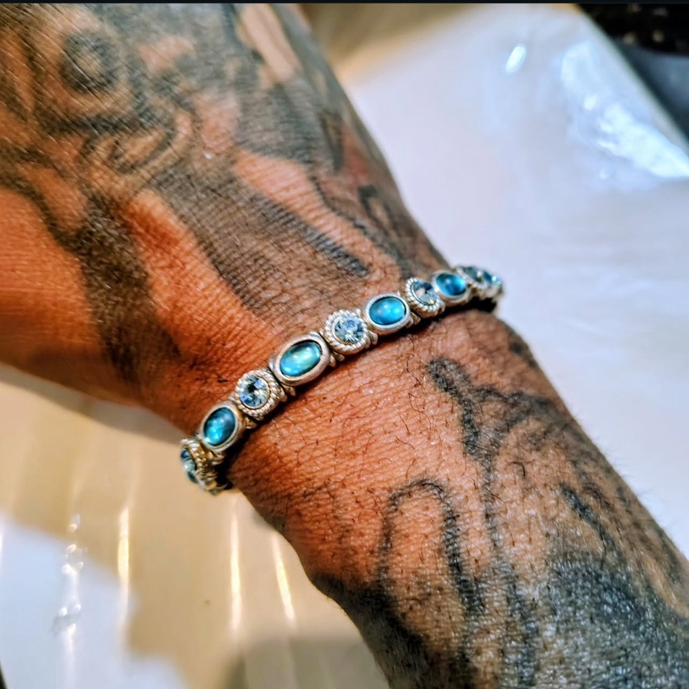Elegant Blue and Silver Women's Bracelet